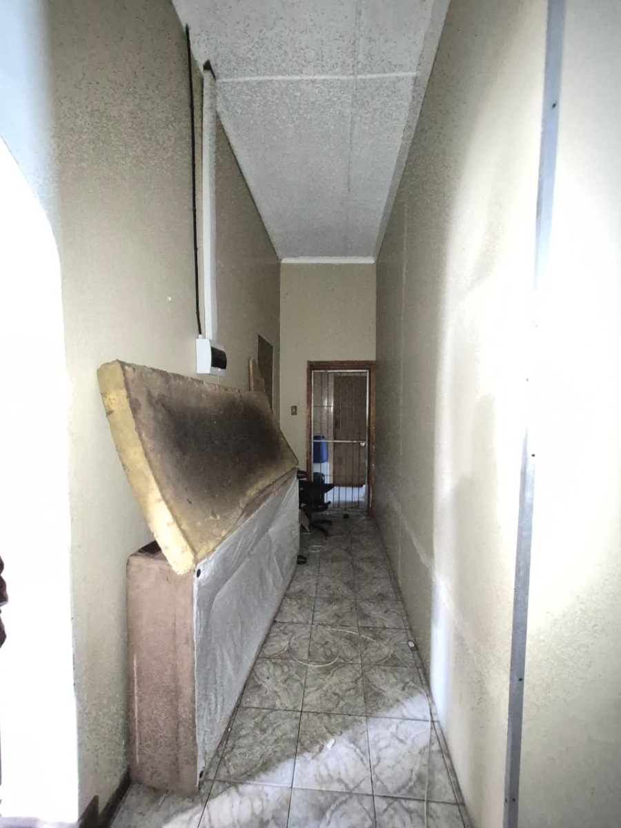 Commercial Property for Sale in Southernwood Eastern Cape